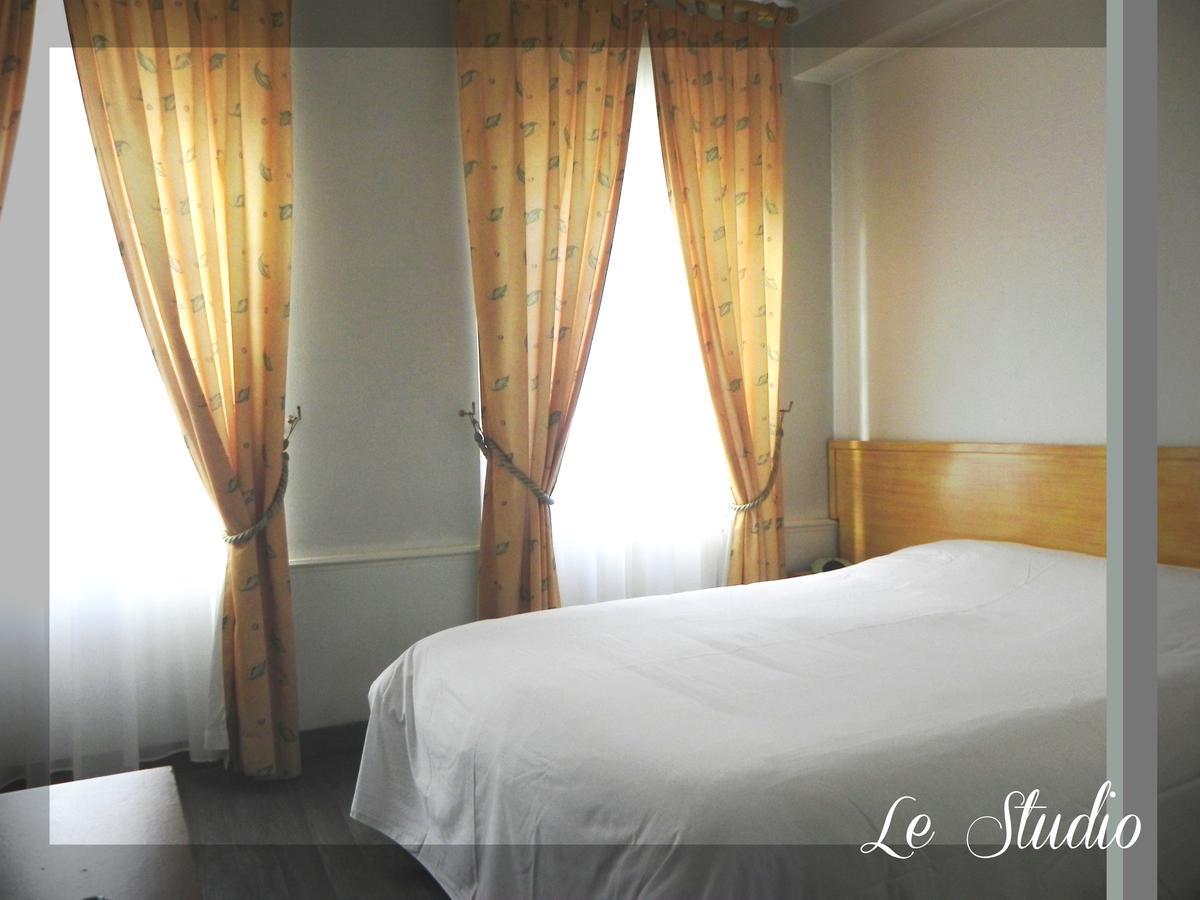 Logis Le Relais Champenois Hotel 2*